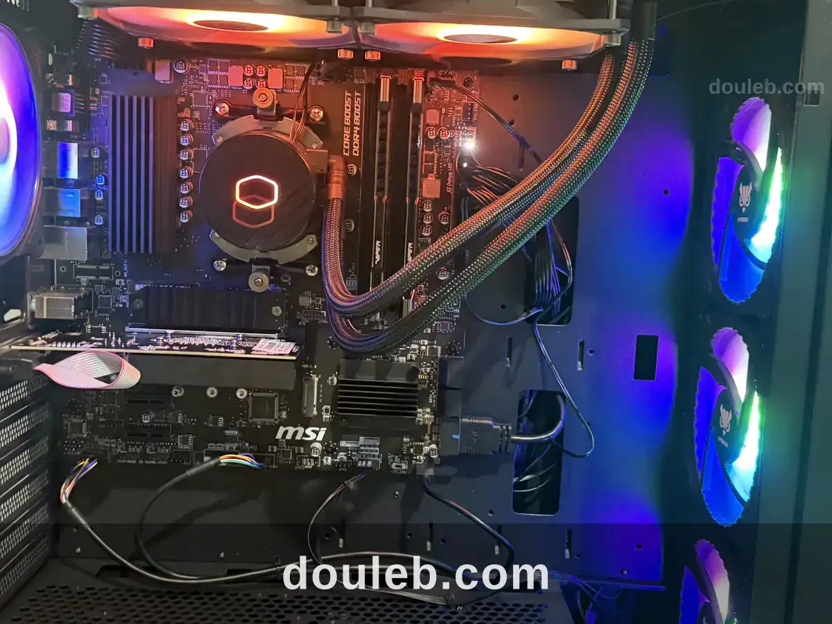 Pc gamer 16gb rayzen 5 gforce rtx5060 8gb à Tunis