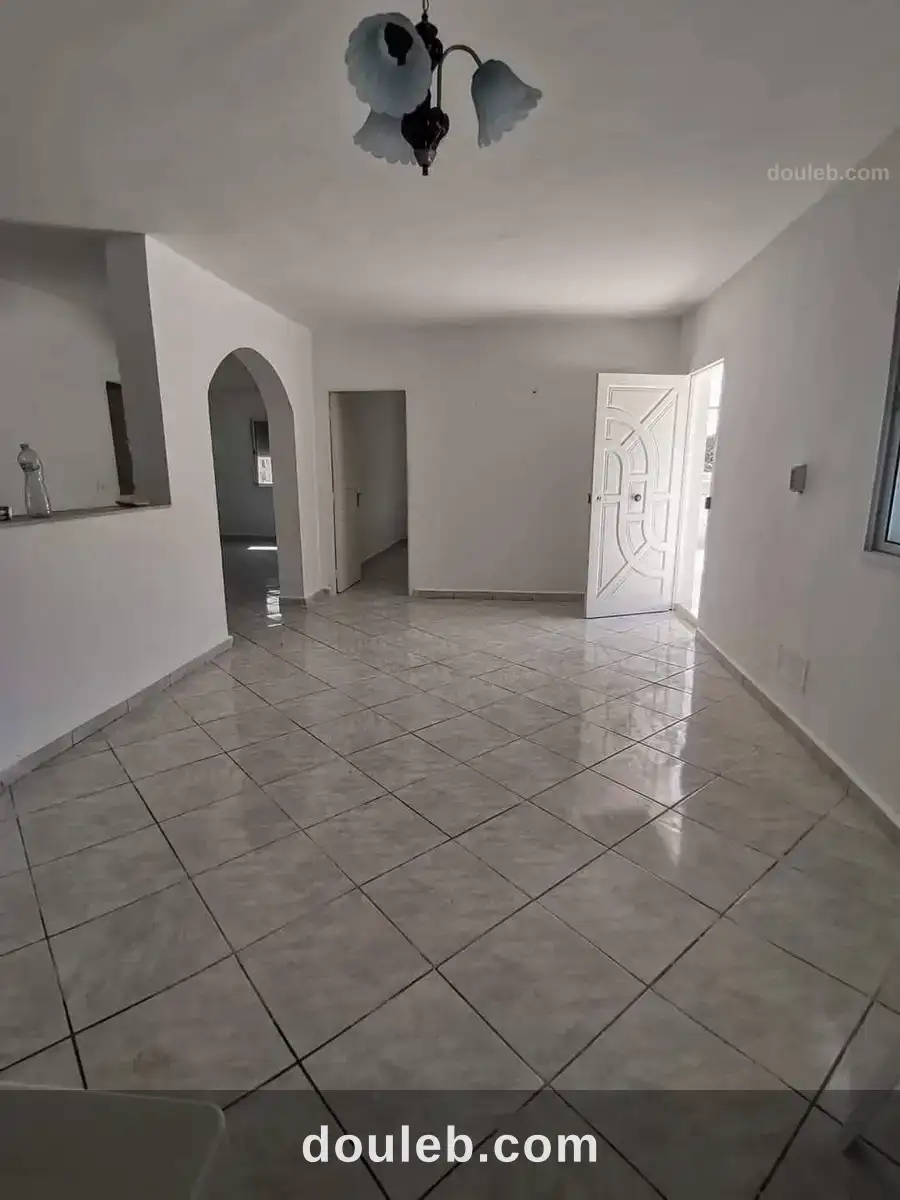 Etage s2 a taher sfar avec garage - Miniature 2