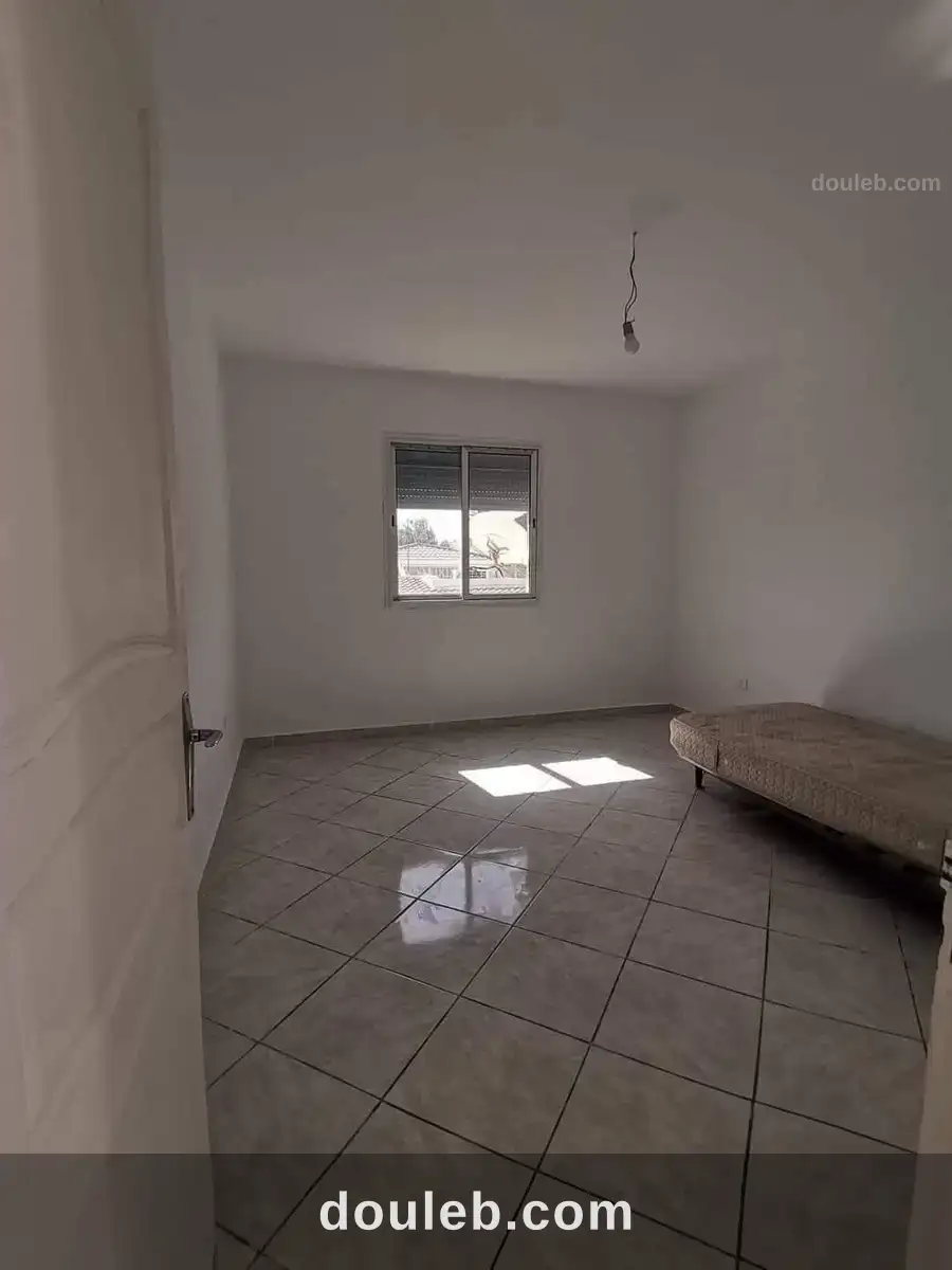 Etage s2 a taher sfar avec garage - Miniature 4