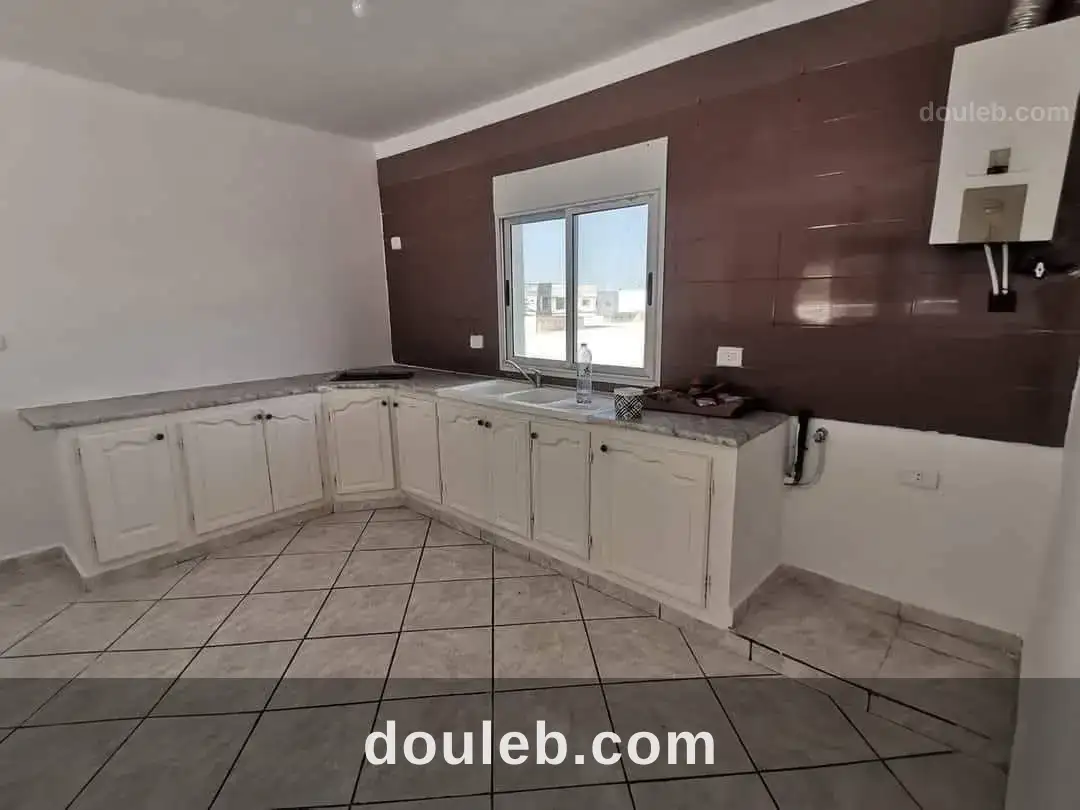 Etage s2 a taher sfar avec garage - Miniature 5