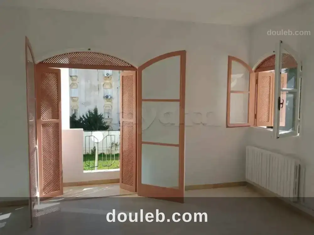 Un vaste appartement s3 à menzah9 - Miniature 2