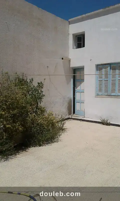 Vend maison au centre de moknine - Miniature 3
