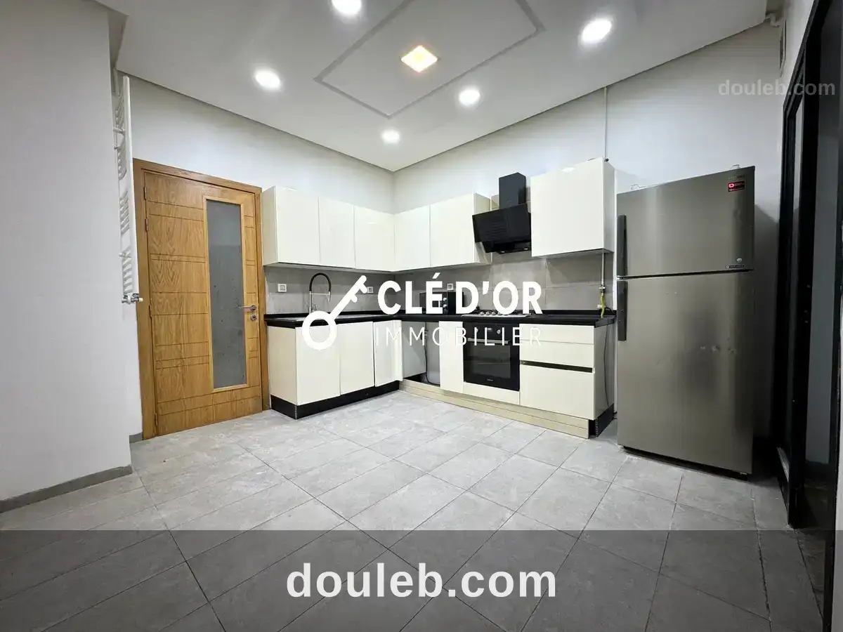 Appartement s3 au jardins de carthage - Miniature 2