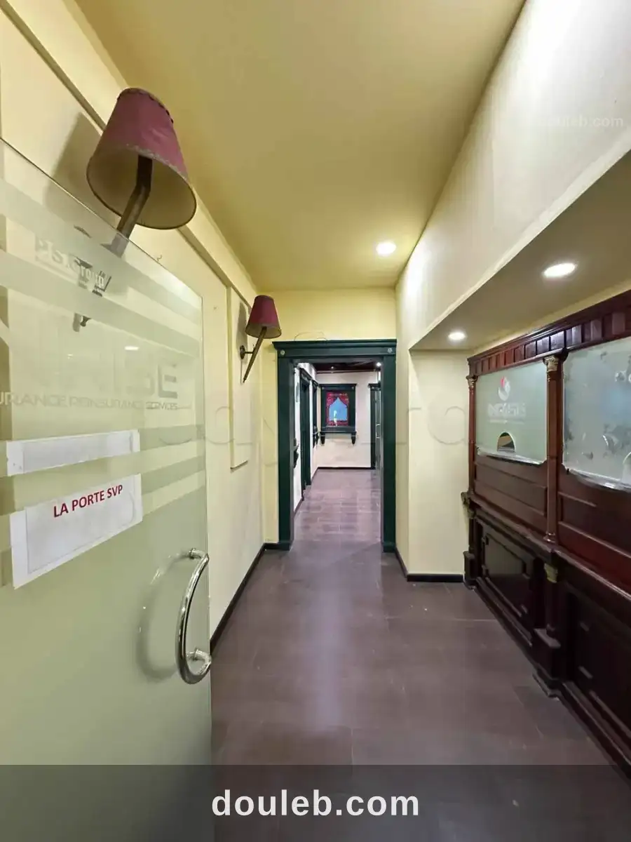 Espace de travail exceptionnel au coeur de ville - Miniature 2