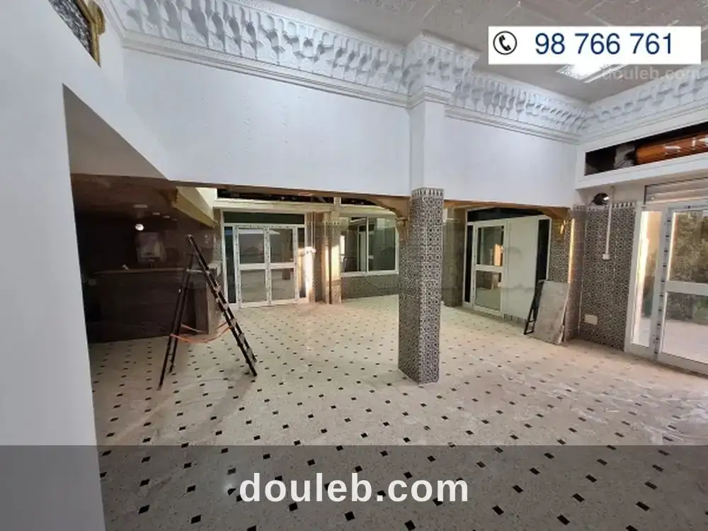 Local salon de thé 150 m à - Miniature 2