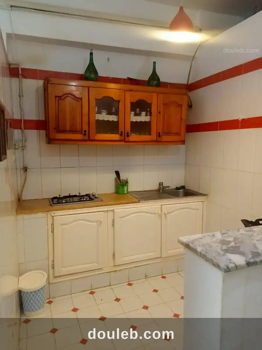 Jolie studio s0 dans une résidence sécurisée - Miniature 2