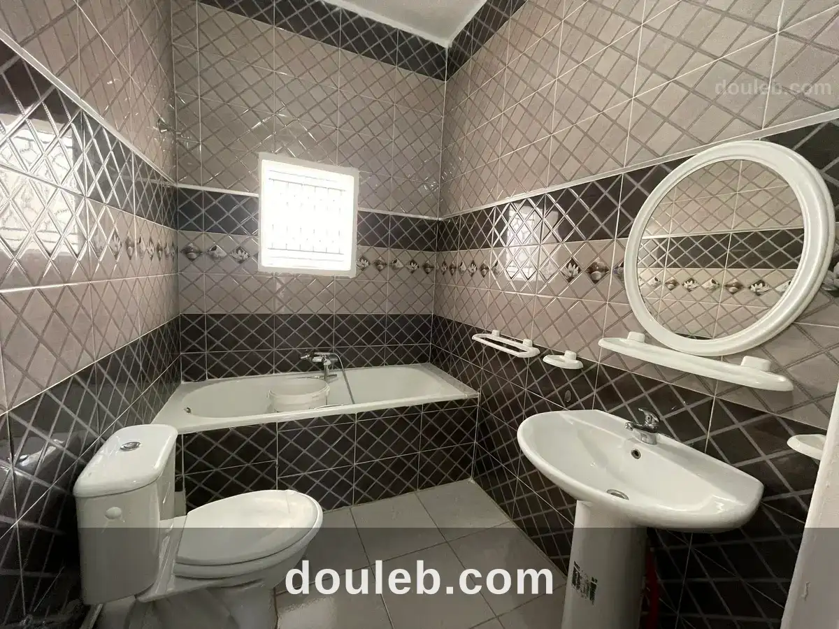 Un rdc de villa s3 à rades - Miniature 3