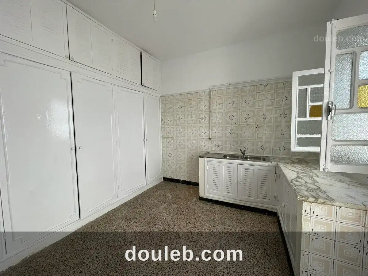 Un rdc de villa s3 à rades - Miniature 5