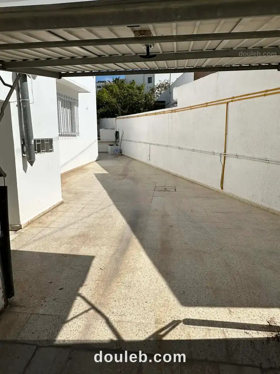 Particulier vend deux villas en excellent etat - Miniature 2