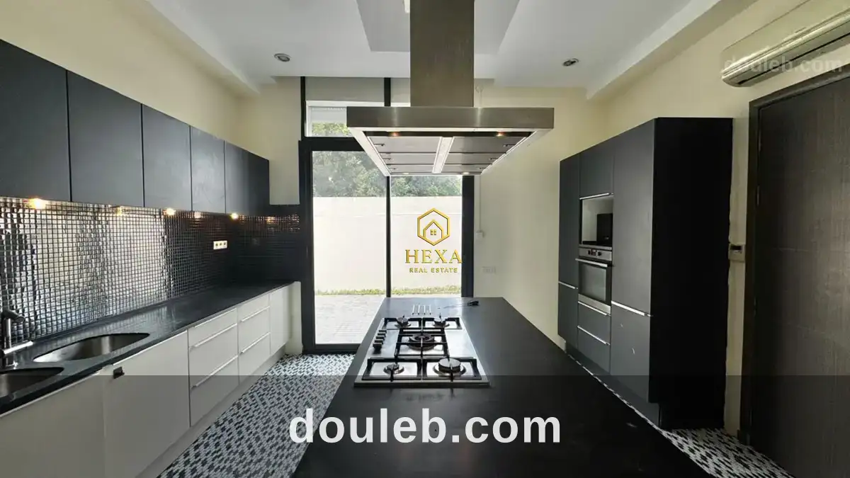 Villa s4 avce piscine et jardin à la marsa - Miniature 2