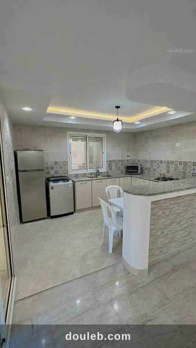 Luxueux appartement meublé pieds dans l'eau - Miniature 3