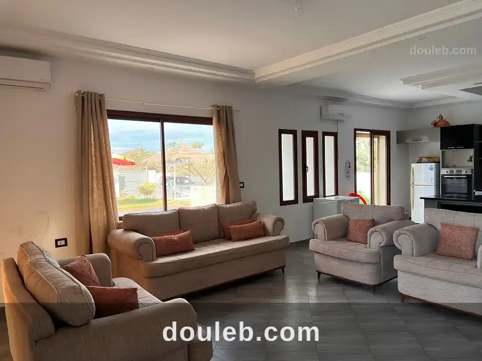 Villa avec piscine et abri à kélibia - Miniature 2