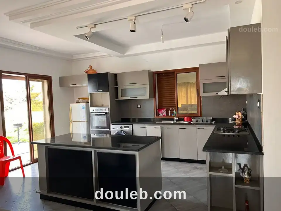 Villa avec piscine et abri à kélibia - Miniature 3