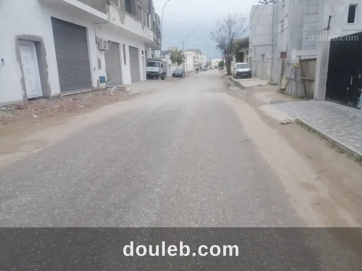 Terrain à beni khalled idéal pour investir - Miniature 2