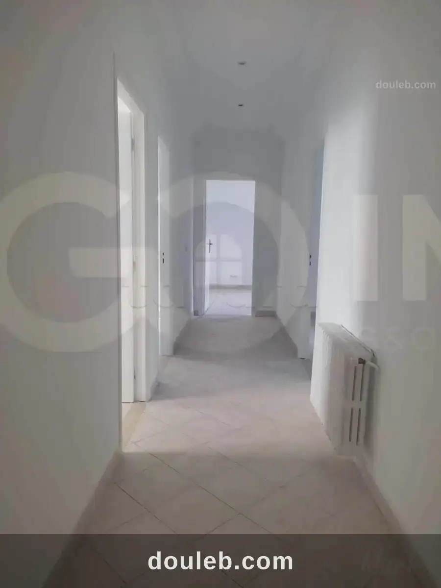 Immeuble sur artère principale au belvédère tunis - Miniature 5