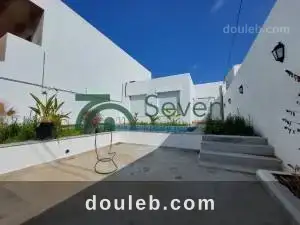 Une villa meuble en s3 plain pied avec piscine - Photo 1