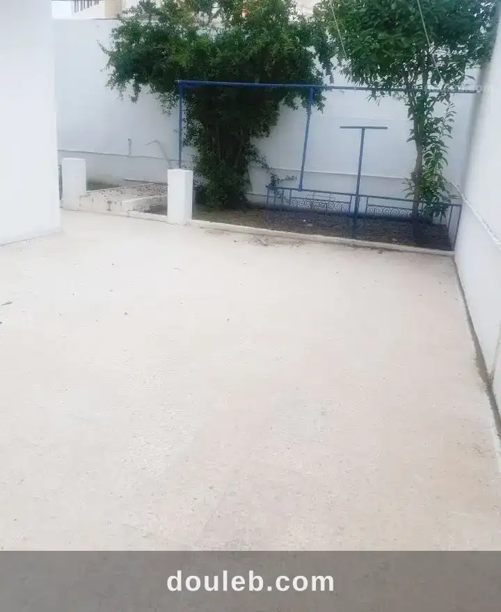 Maison au rez de chaussée à sidi salem bizerte - Miniature 4