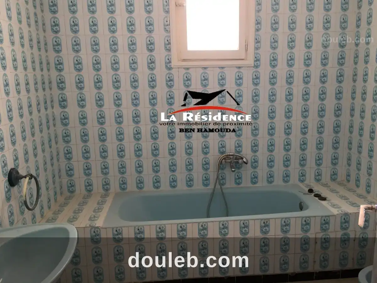 Maison au rez de chaussée à sidi salem bizerte - Miniature 5