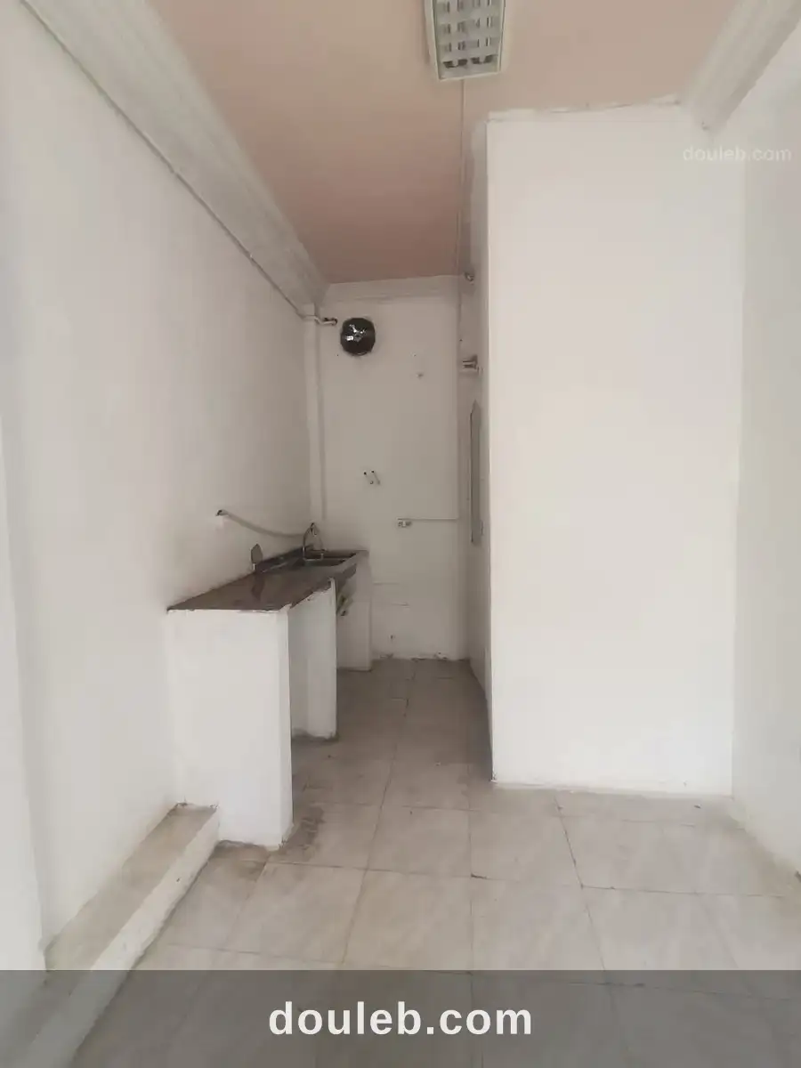 Studio s0 a hammam chatt entrée indépendante 270dt - Miniature 4