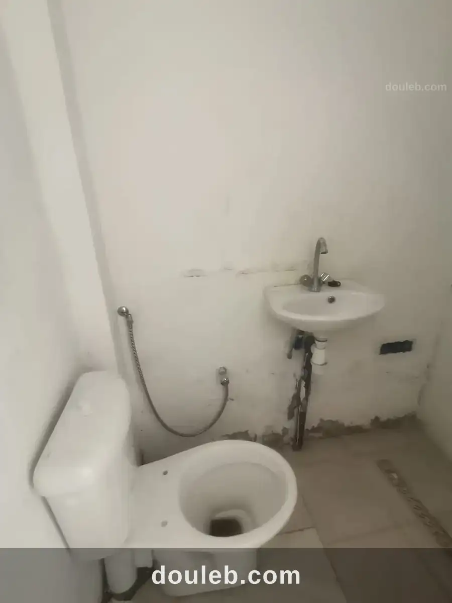 Studio s0 a hammam chatt entrée indépendante 270dt - Miniature 5