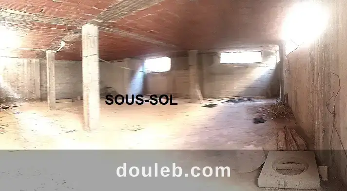 Villa 3 étages inachevée au mrj6 - Miniature 3