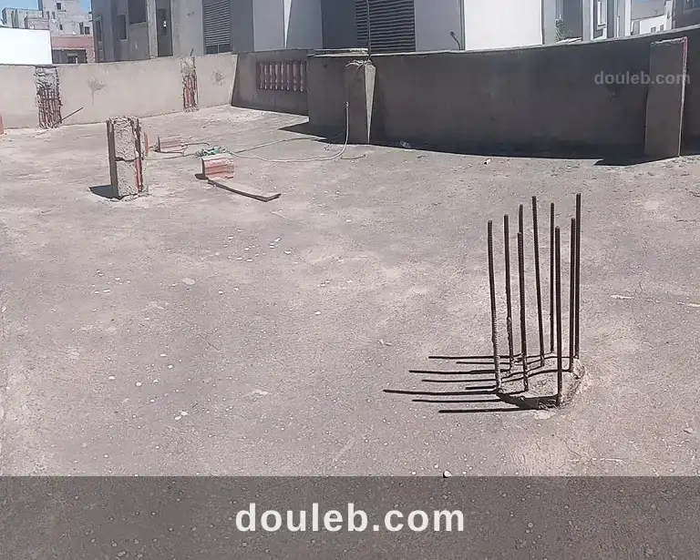 Villa 3 étages inachevée au mrj6 - Miniature 5