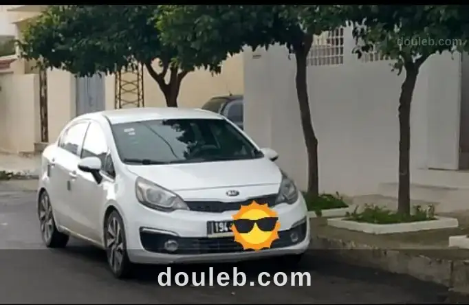 Kia rio sedan berline à Tunis