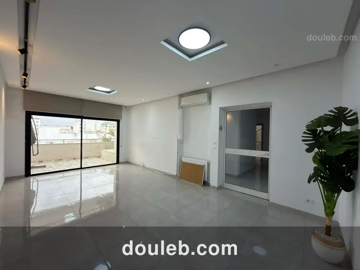 Bureau 2 open space et 3 pièces à l'ariana - Photo 1