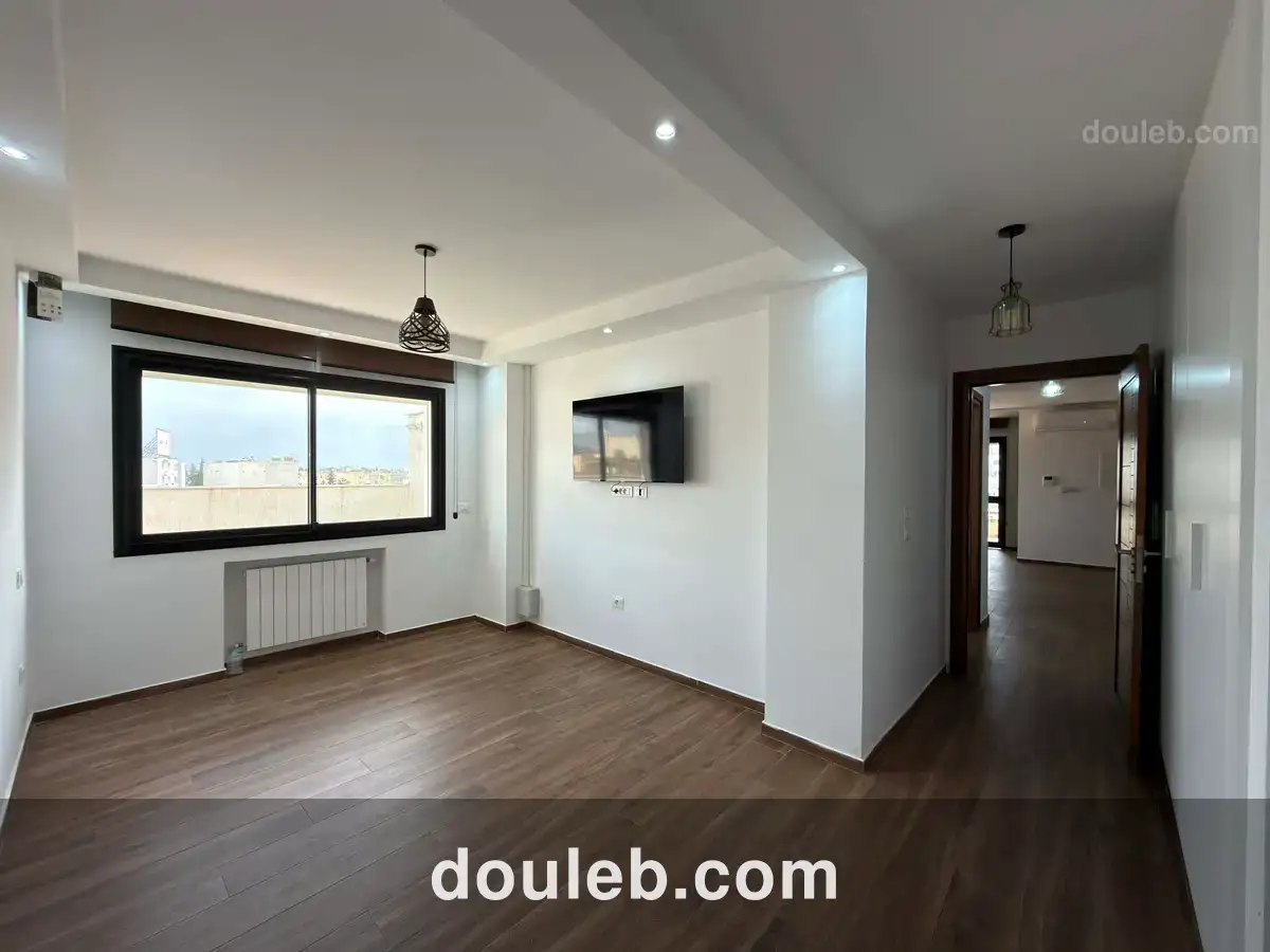 Bureau 3 pièces semi meublé à l'ariana - Miniature 4