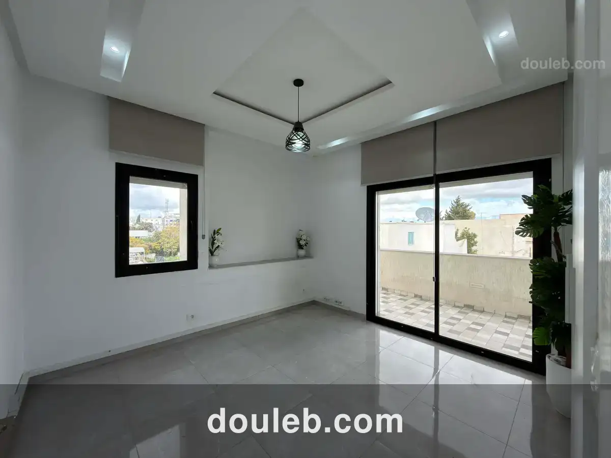 Bureau 2 open space et 3 pièces à l'ariana - Miniature 4