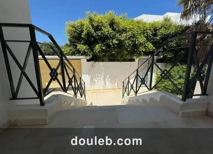 Rdc de villa s3 aux jardins d'el menzah 2 - Miniature 3