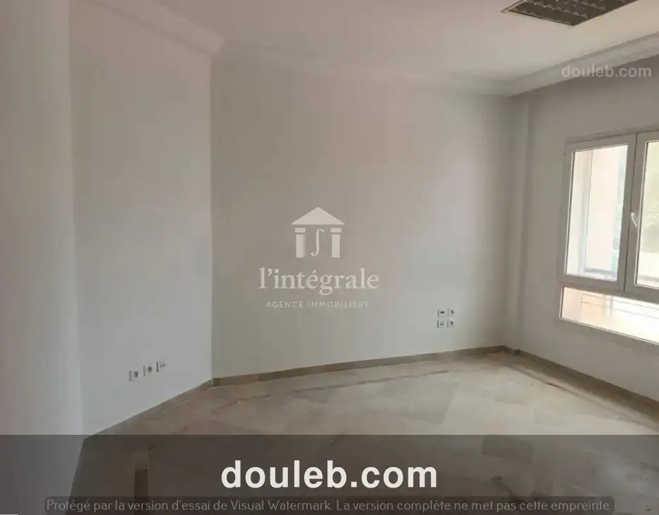 Spacieux bureau h4 - Miniature 3