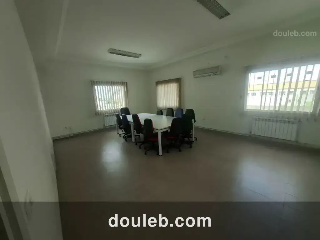 Bureau meublé 5p zi mghira - Miniature 3