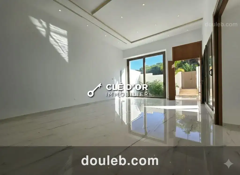 Une villa s5 à gammarth - Miniature 2