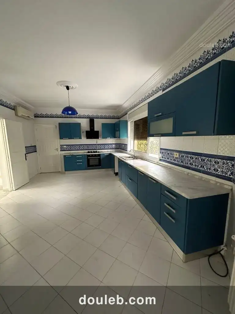 Villa s4 avec jardin à gammarth - Miniature 4