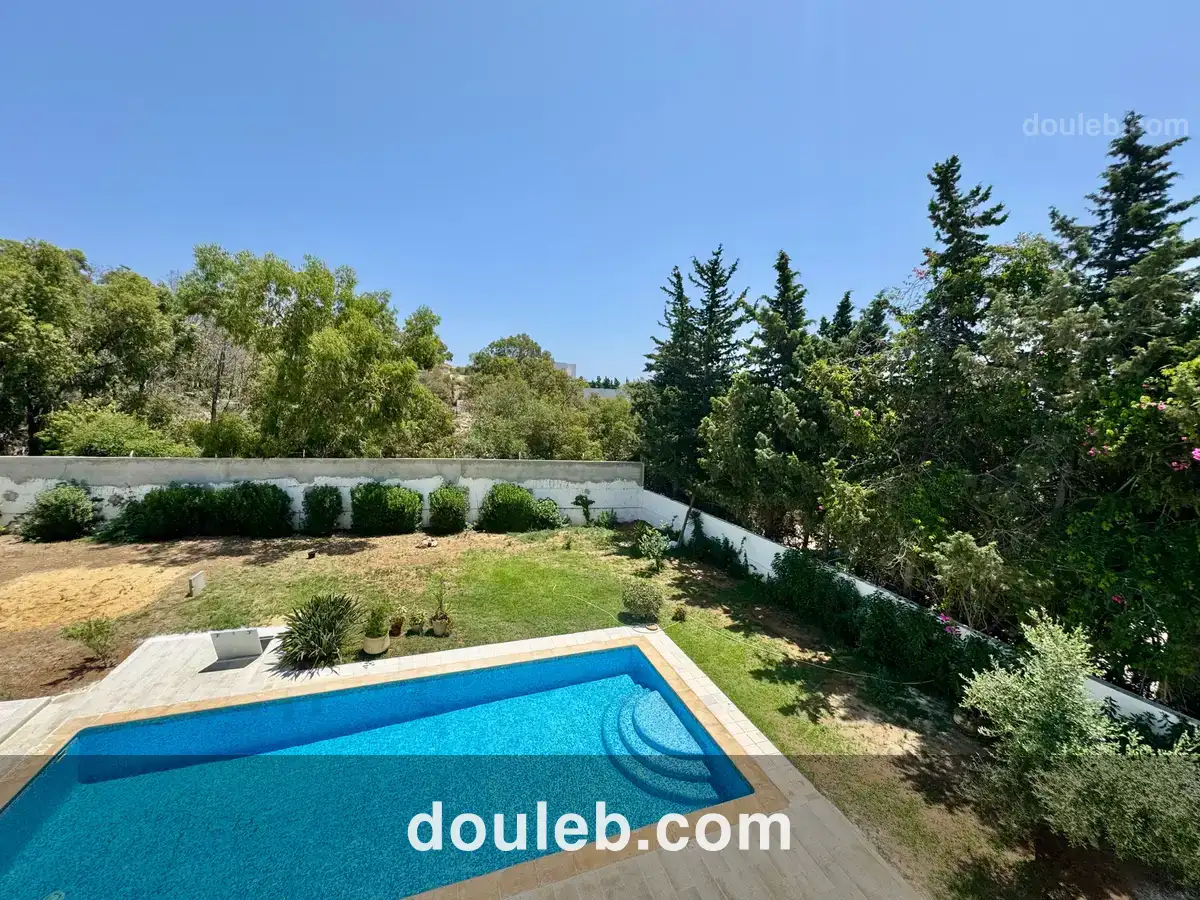 Villa haut standing avec piscine à gammarth - Miniature 3