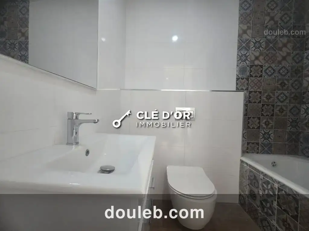 Un raffiné appartement s3 a chotrana 1 - Miniature 5