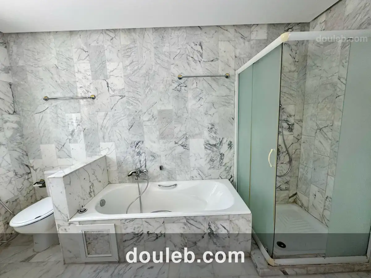 Villa haut standing avec piscine à gammarth - Miniature 5