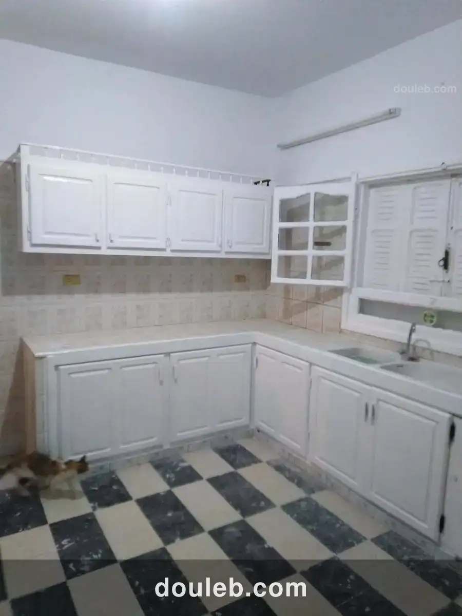 Etage de villa a borj louzir - Miniature 2