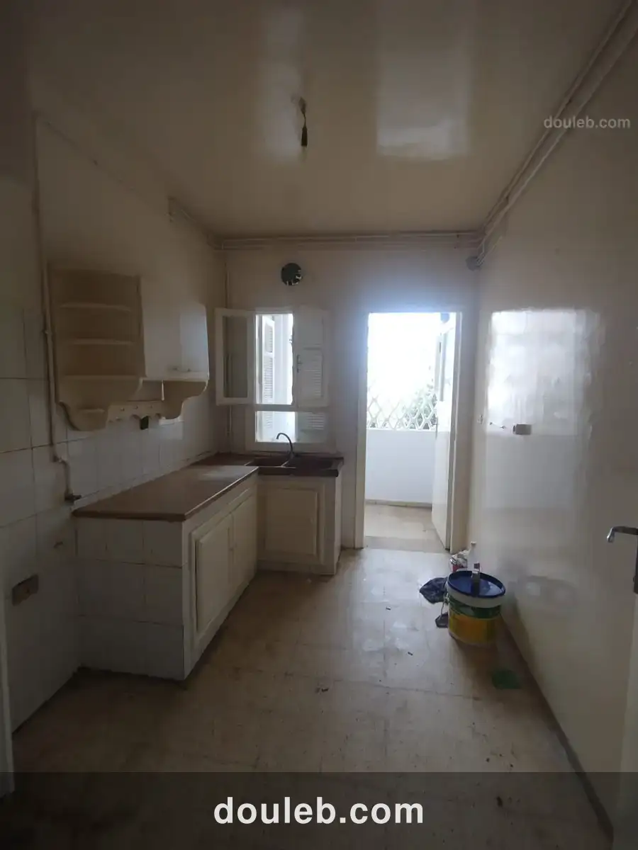 Un vaste et lumineux appartement s3 à menzah9b - Miniature 4