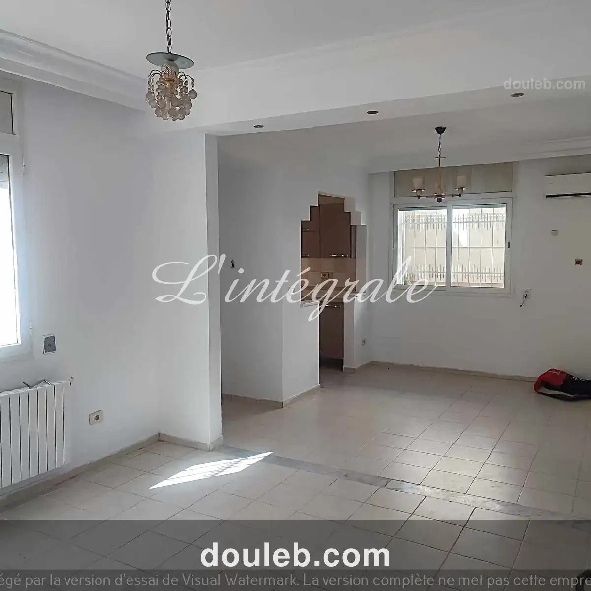 Bureau spacieux avenue hedi nouira - Miniature 3