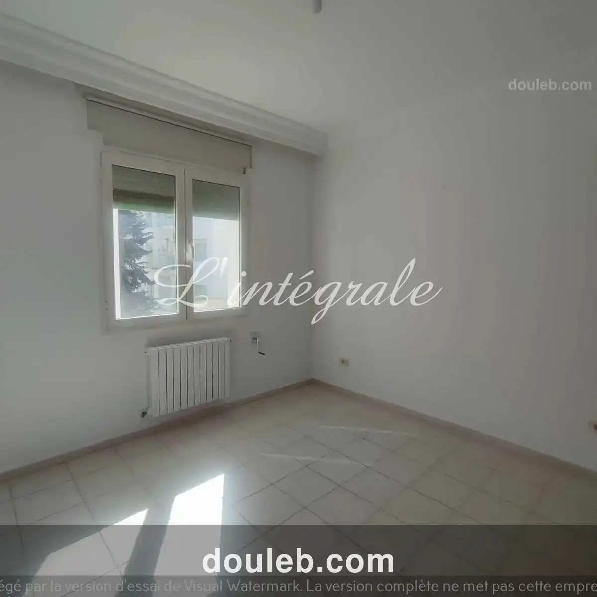 Bureau spacieux avenue hedi nouira - Miniature 6