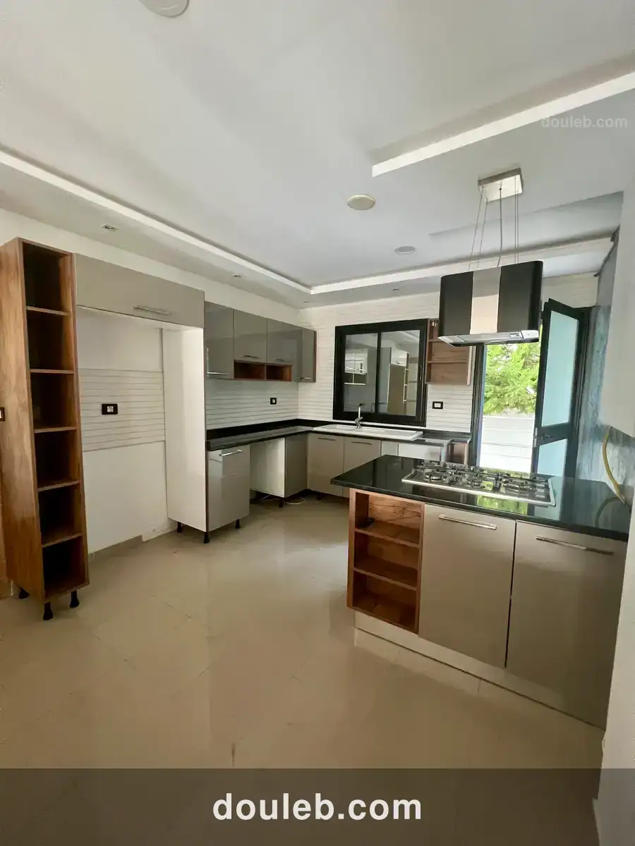 Rdc de villa salon et 4 chambres et jardin - Miniature 2