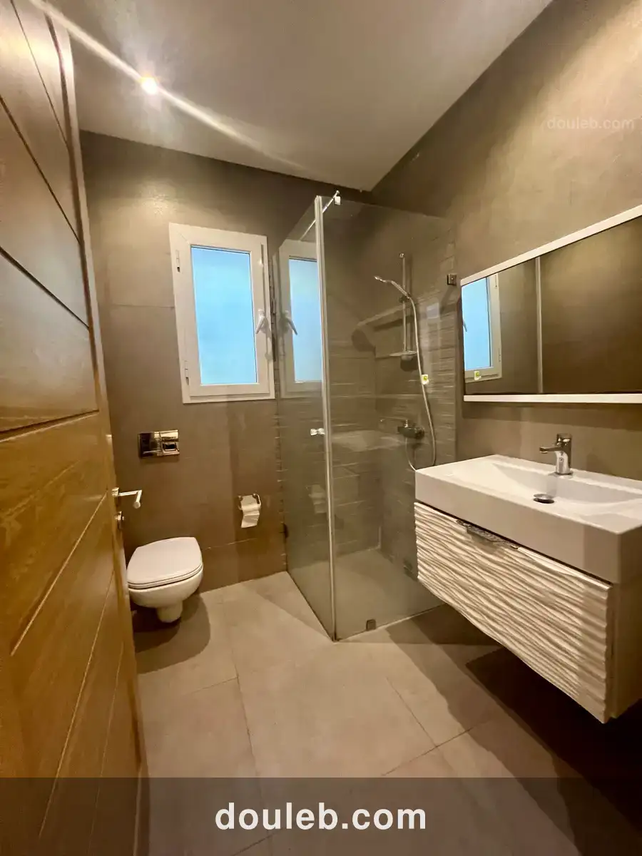 Rdc de villa salon et 4 chambres et jardin - Miniature 3