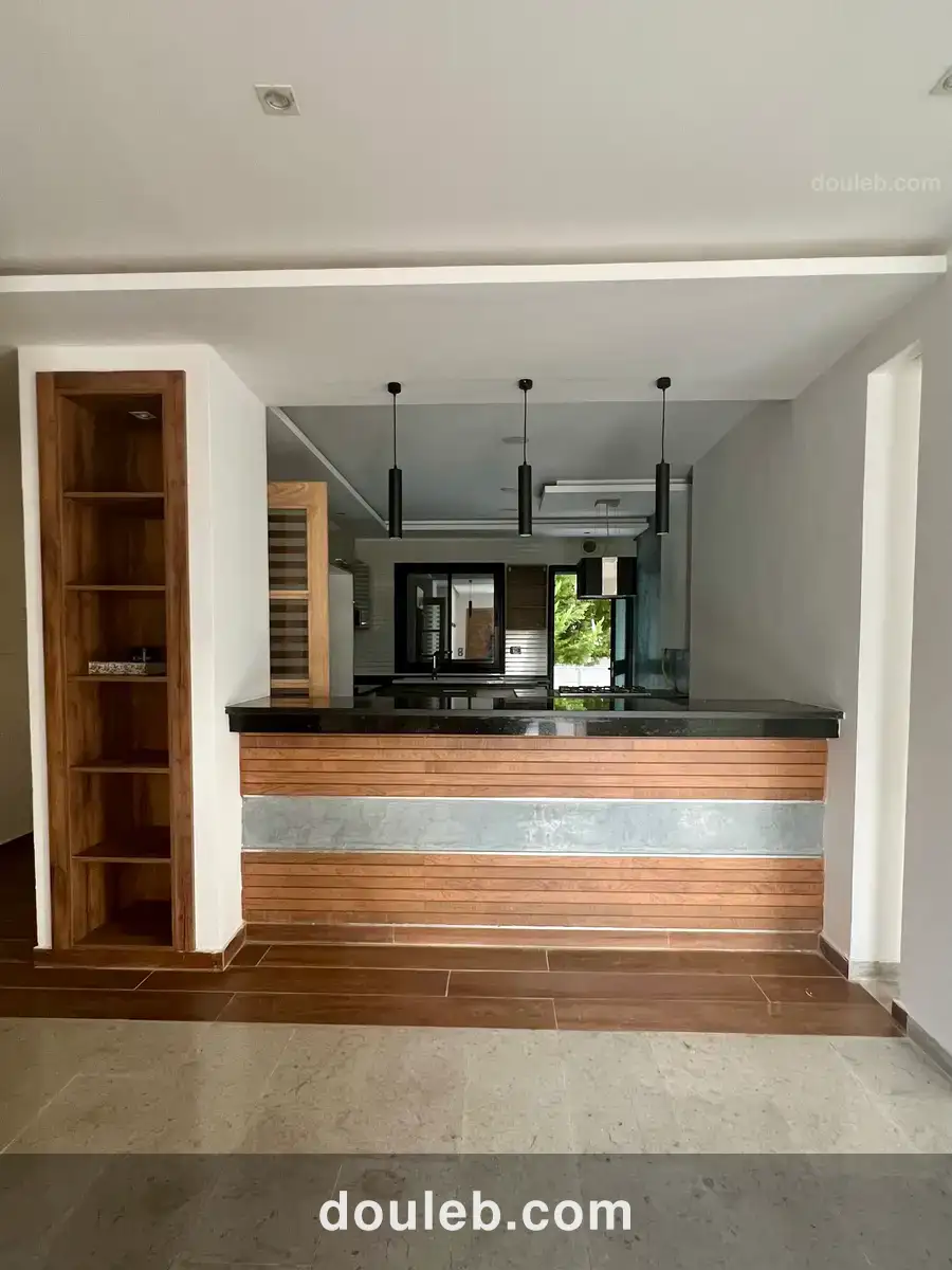 Rdc de villa salon et 4 chambres et jardin - Miniature 4