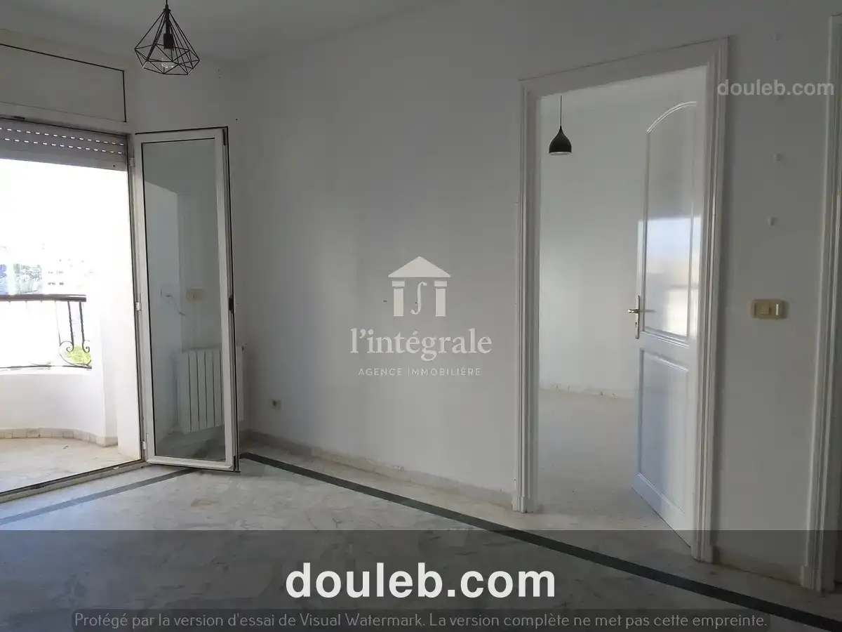 S2 avec place de parking - Miniature 2