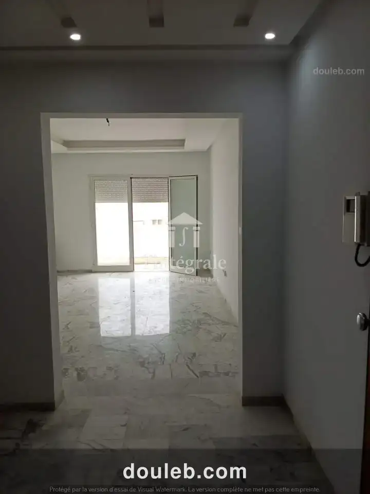 S3 avec accès à une grande terrasse - Miniature 3