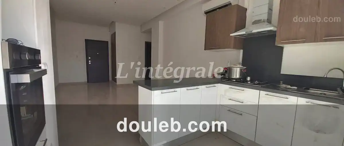 Coquet appartement s2 avec jardin privatif - Miniature 3