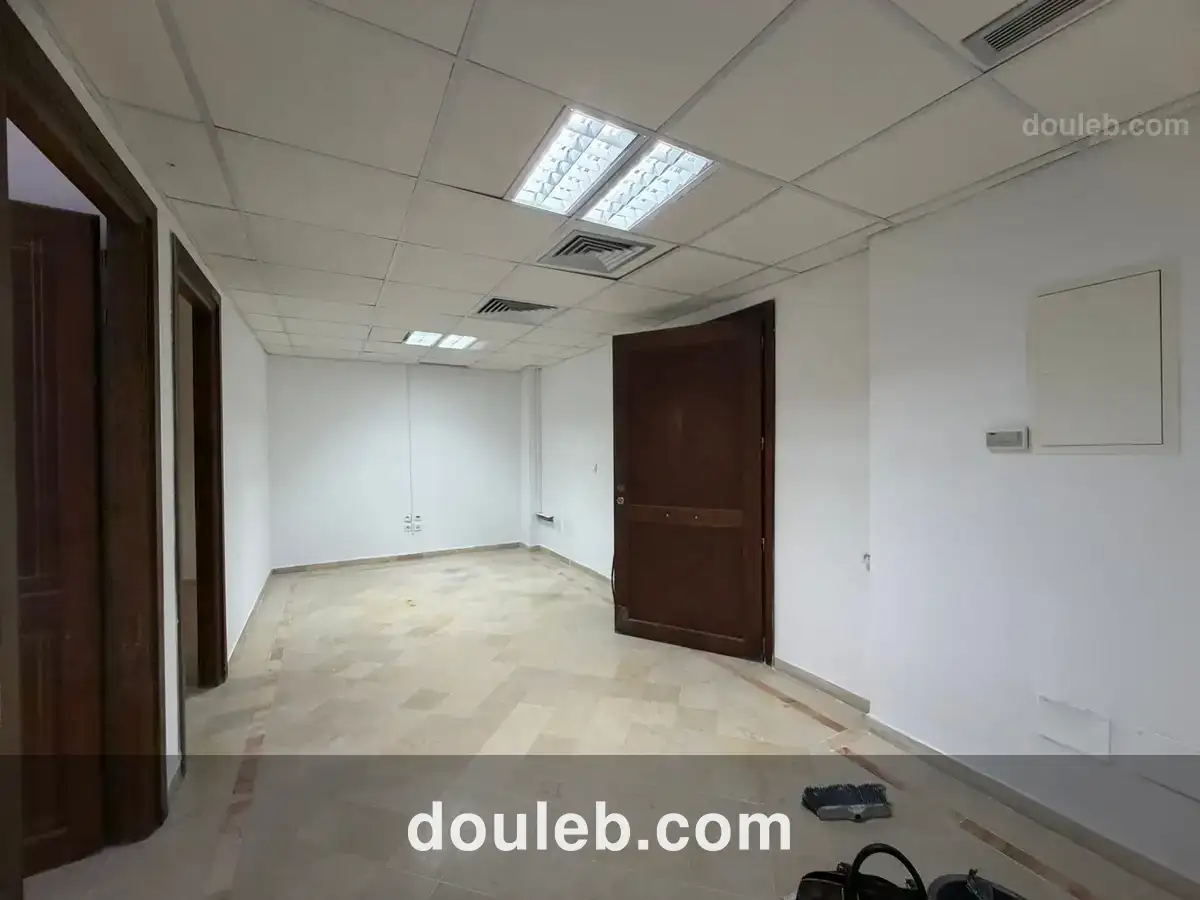 Bureau h4 1750 d borj baccouche - Photo 1