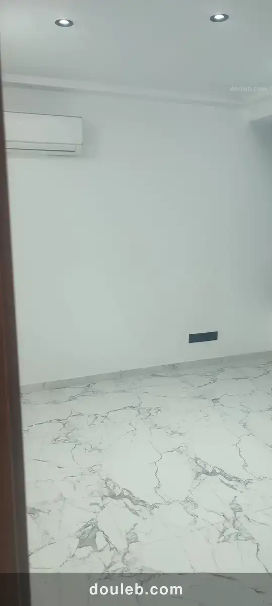 Bureau ou cabinet médical à rue dr moreau - Miniature 2